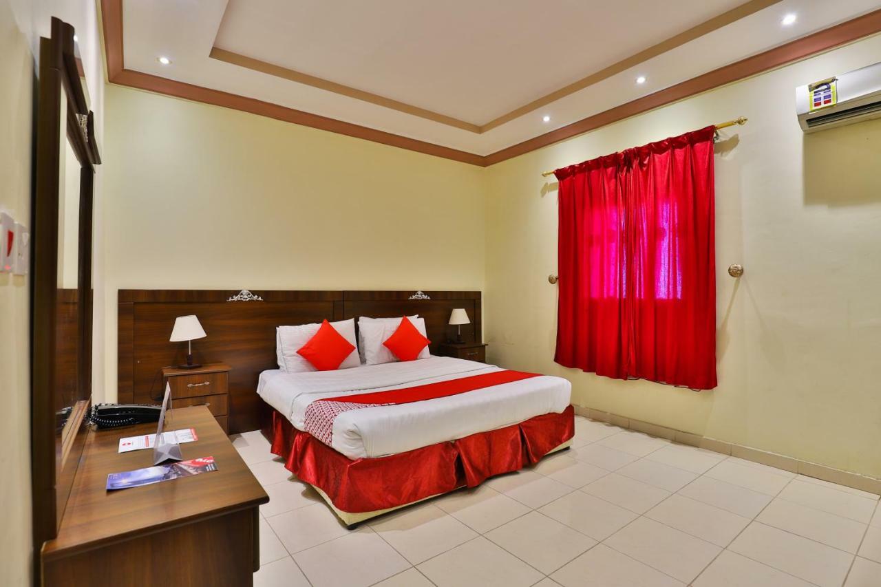 Oyo 273 Star Yanbu Hotel Suites Exterior photo